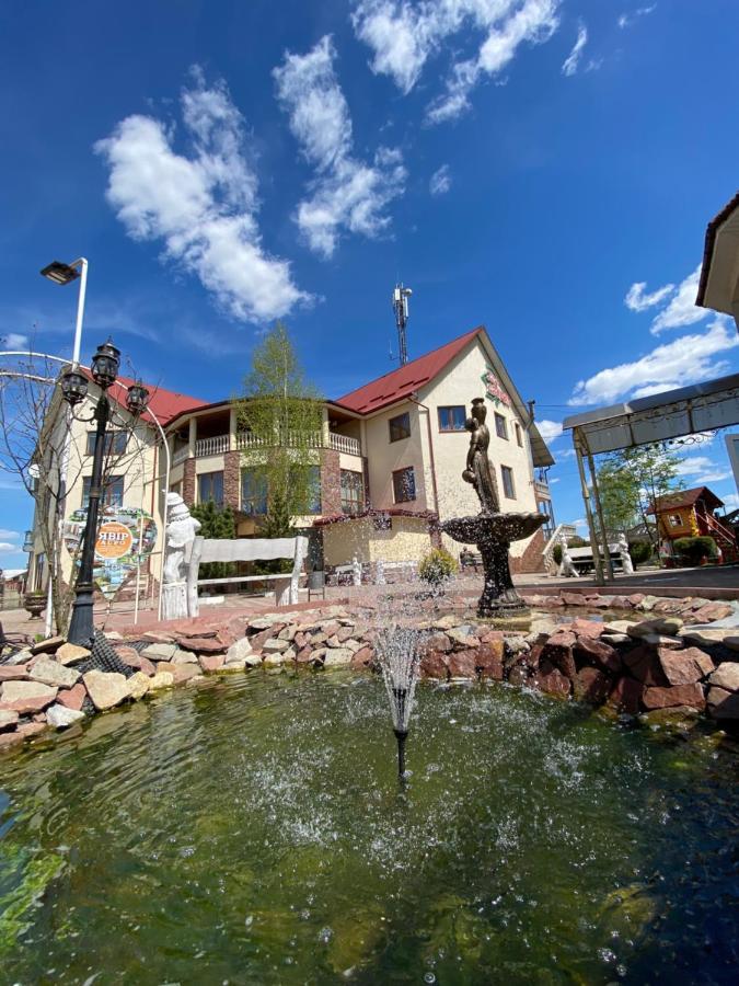 Hotel Pid Yavorom Drogomirchany Esterno foto