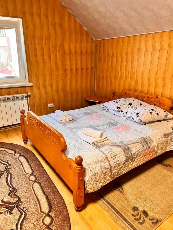 Hotel Pid Yavorom Drogomirchany Esterno foto