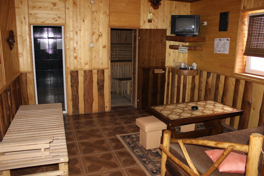 Hotel Pid Yavorom Drogomirchany Esterno foto